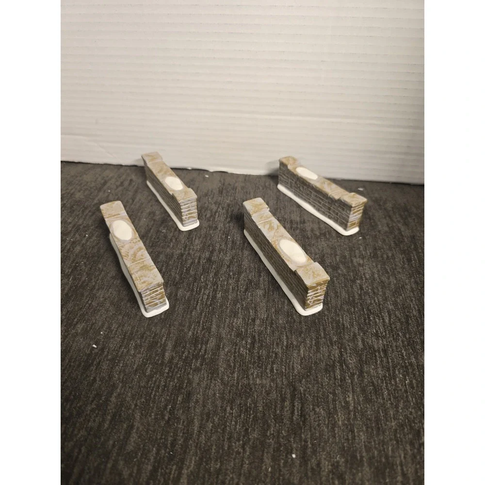 Department 56 Uptown Wall Set Of 4 4025441 Retired Village Accessories